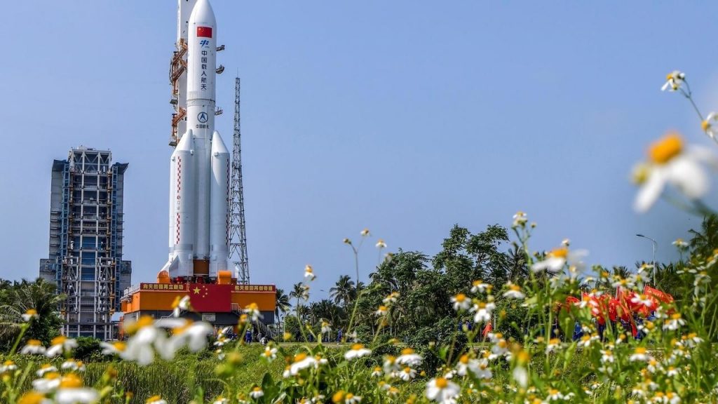 La Chine lance le premier module de sa station spatiale internationale